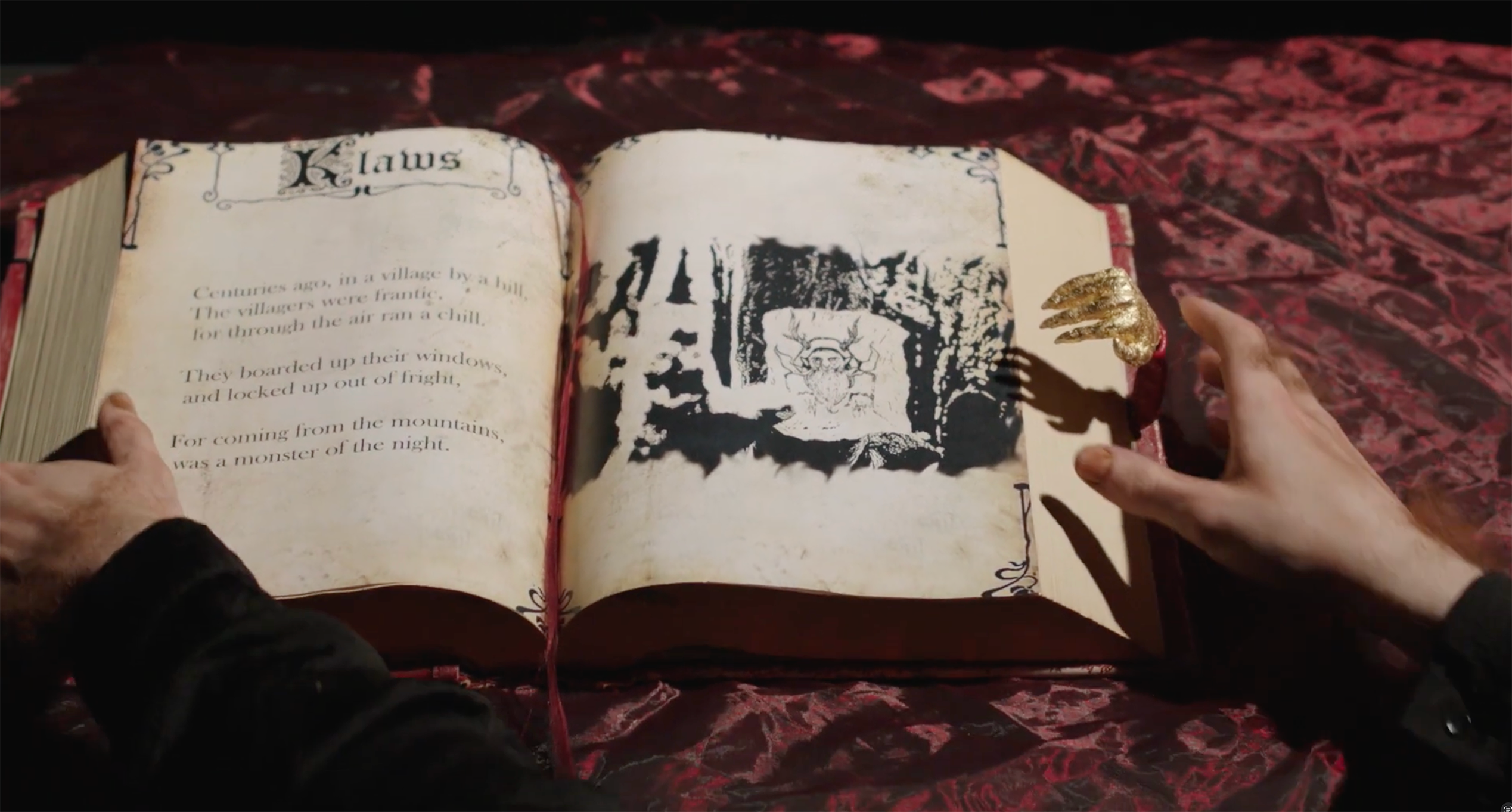 Klaus still 1