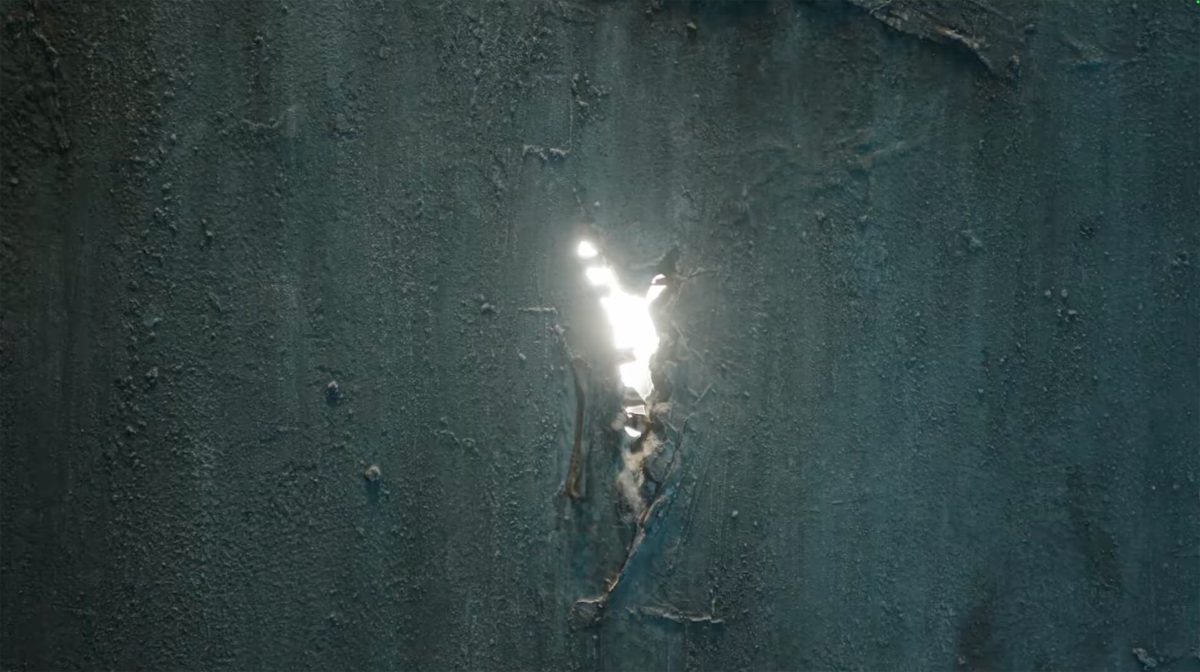 The crack still 1